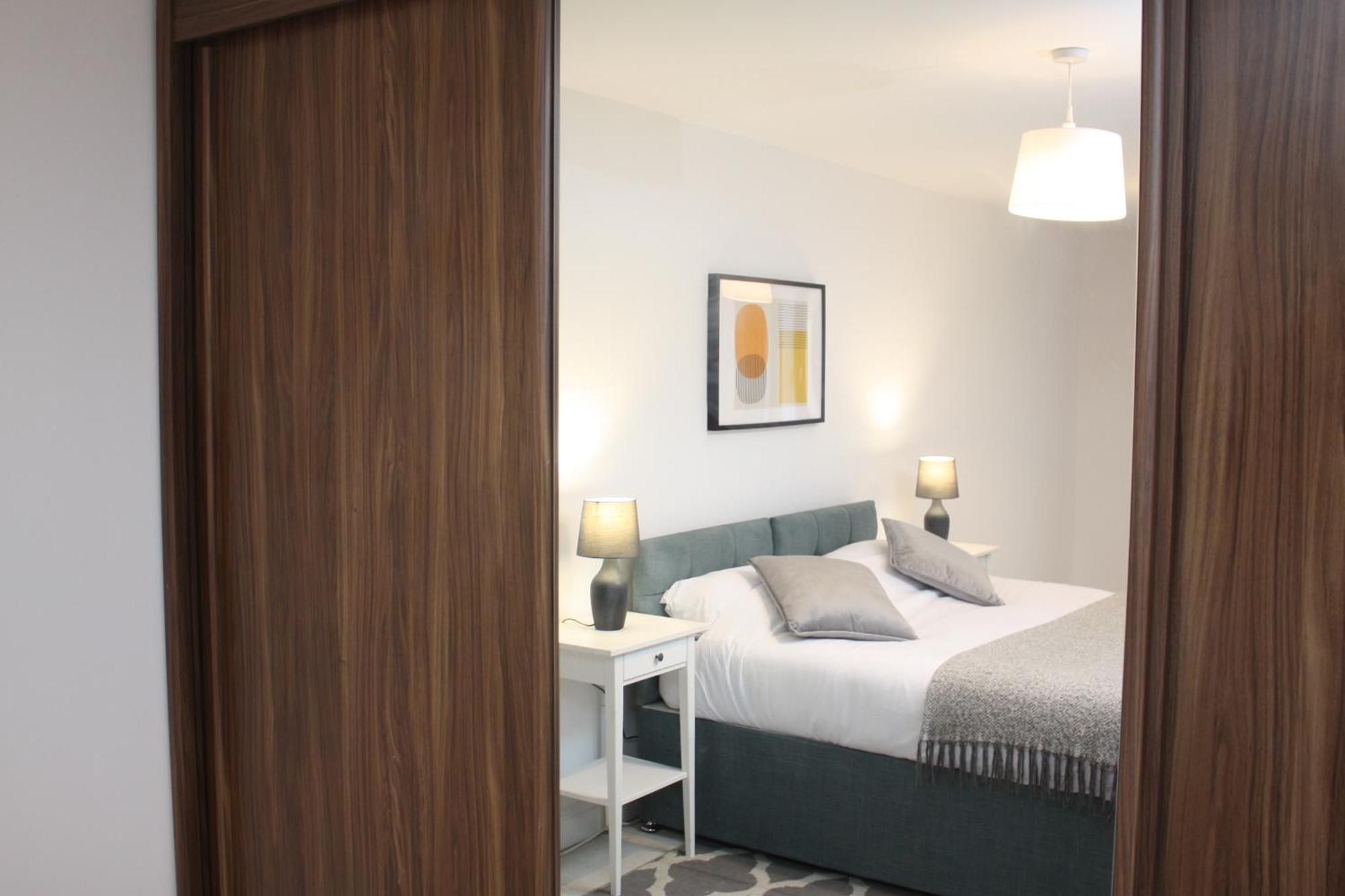 2 Bed 2 Bath Apartment & Parking - Lgw 10Min Drive 克劳利 外观 照片